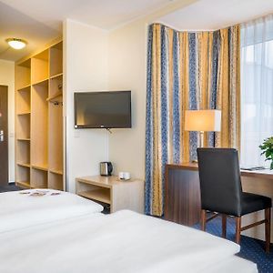 Standard Zimmer mit Kingsize-Bett